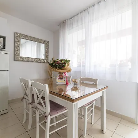 Babylu Apartament *